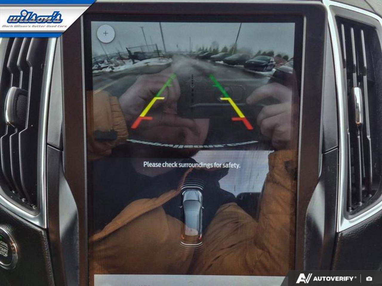 2024 Ford Edge Titanium AWD | Leather | Sunroof | Heated Wheel + Seats | Remote Start | B&O Audio | CarPlay & More! Photo