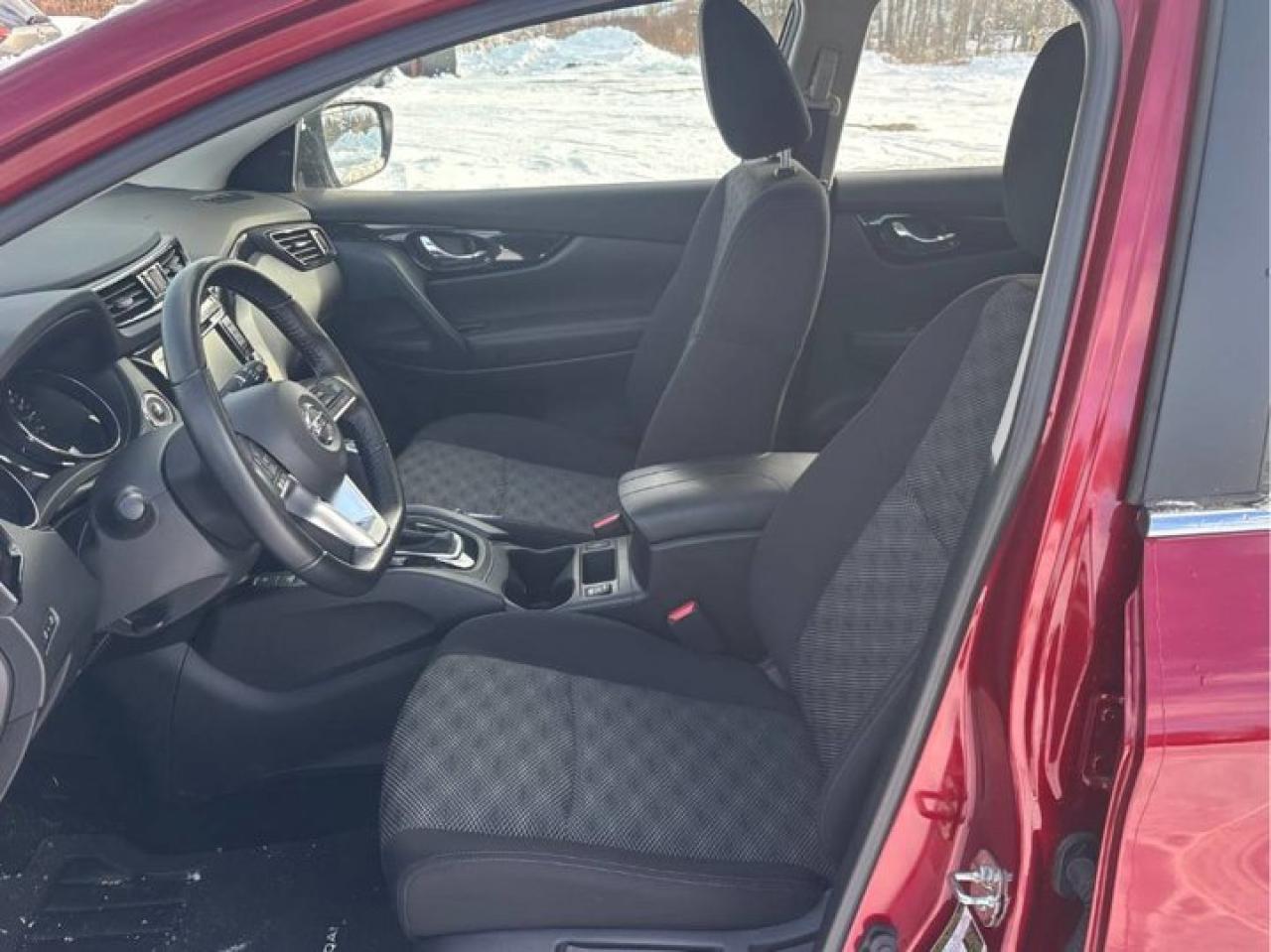 2023 Nissan Qashqai SV AWD | Sunroof | Heated Seats | CarPlay + Android | Rear Camera | and More ! Photo