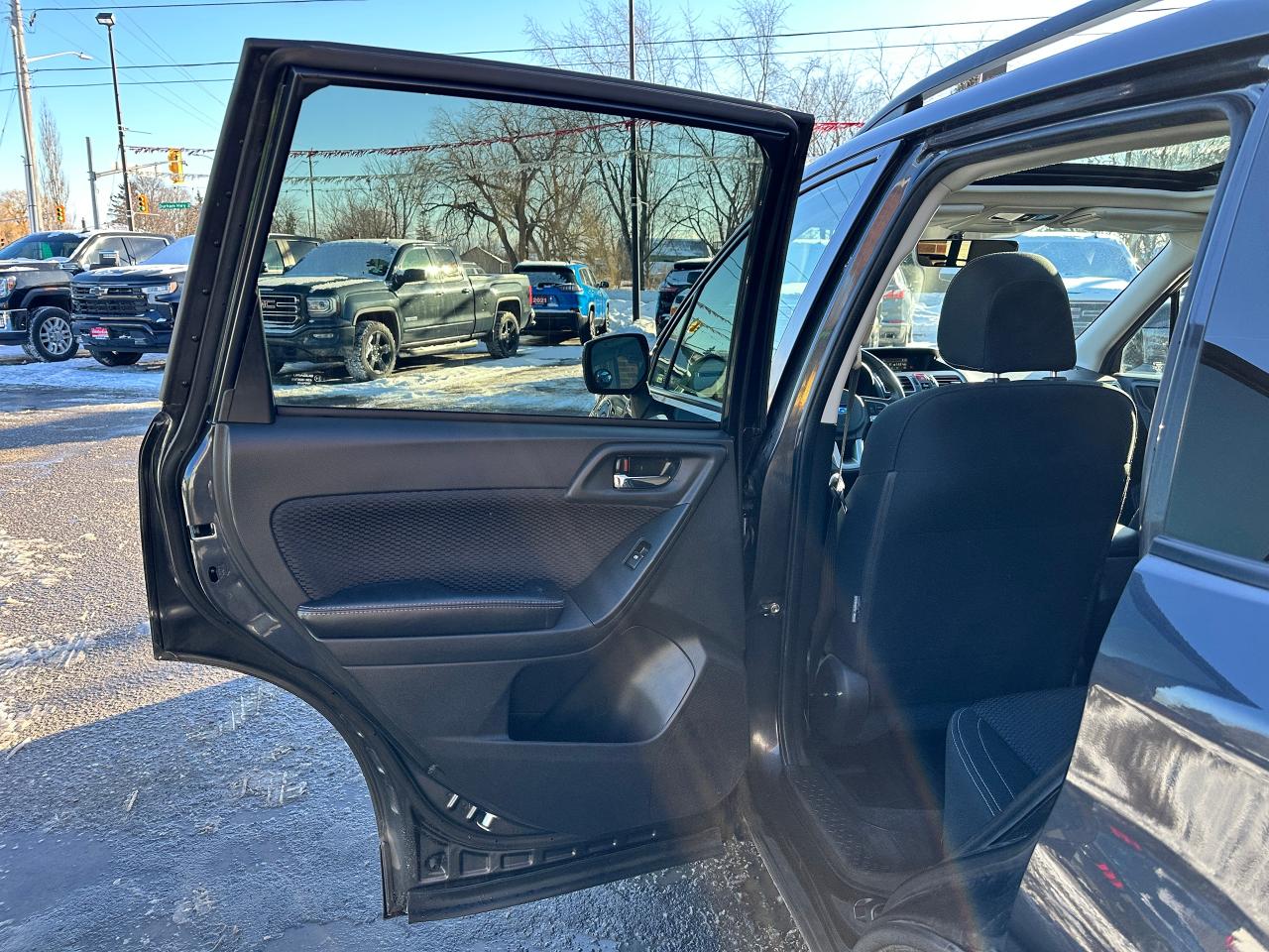 2017 Subaru Forester iTouring AWD HeatedCloth Sunroof Bluetooth RearCam Photo