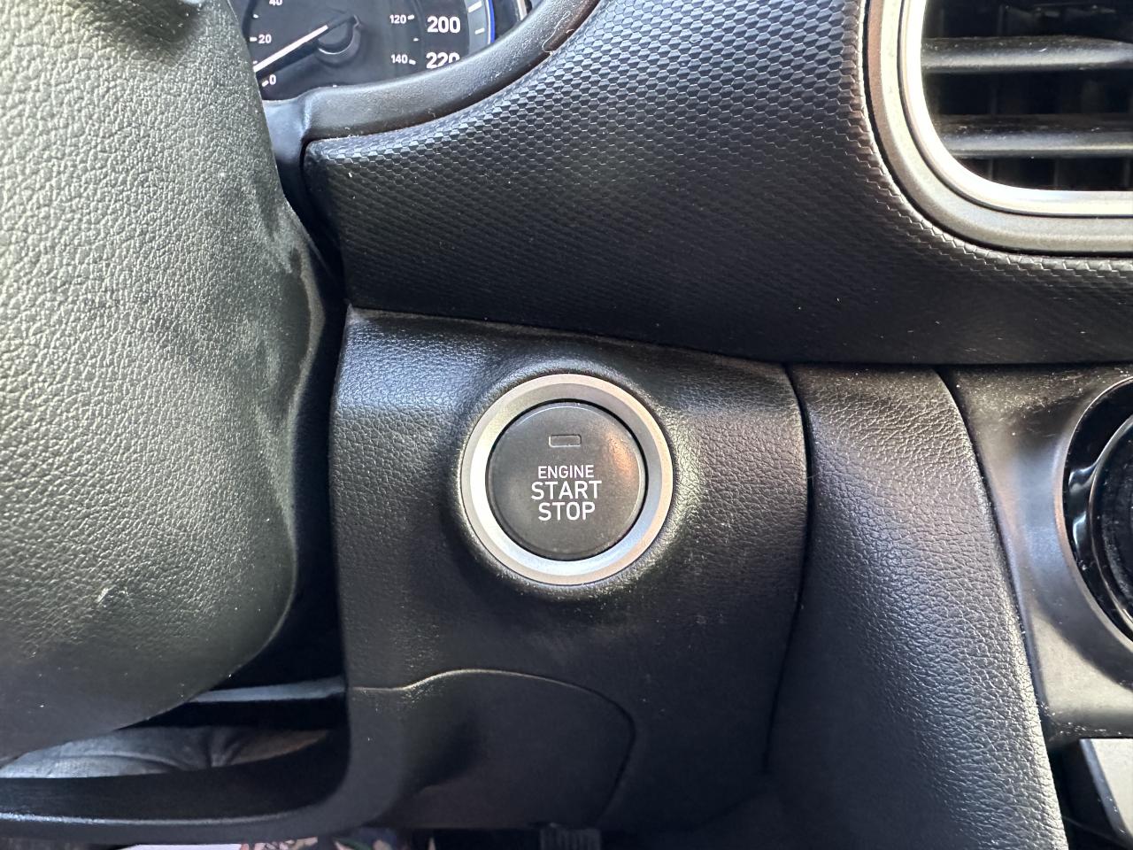 2019 Hyundai KONA LUXURY Photo