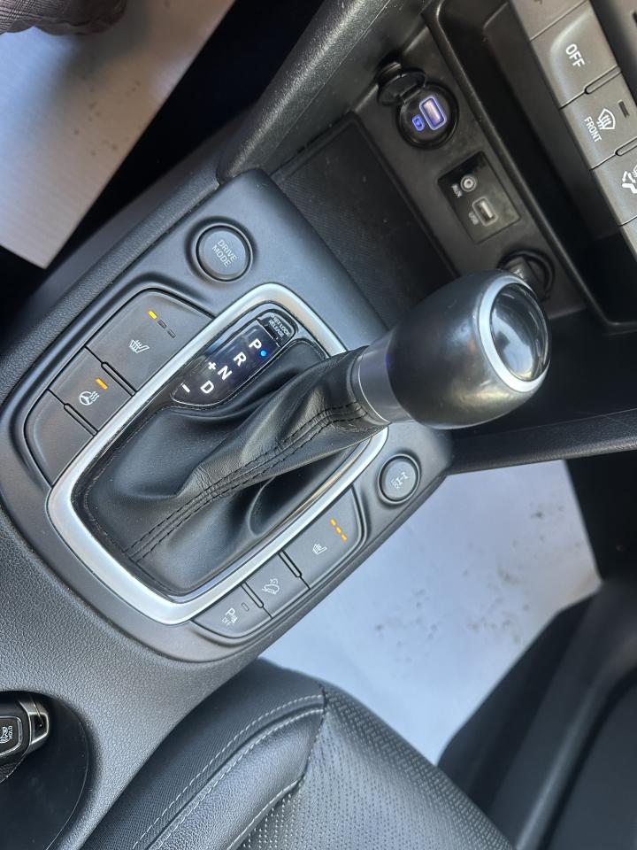 2019 Hyundai KONA LUXURY Photo