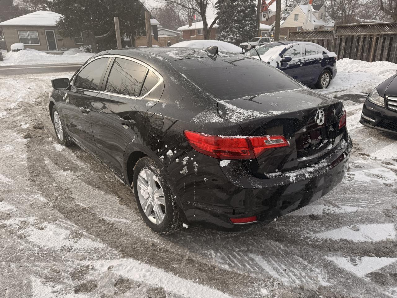2013 Acura ILX 4dr Sdn Photo
