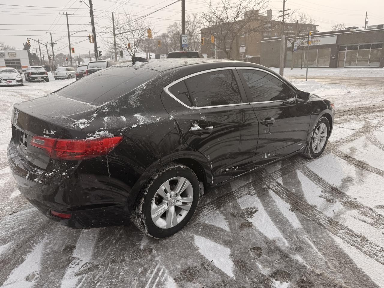 2013 Acura ILX 4dr Sdn Photo