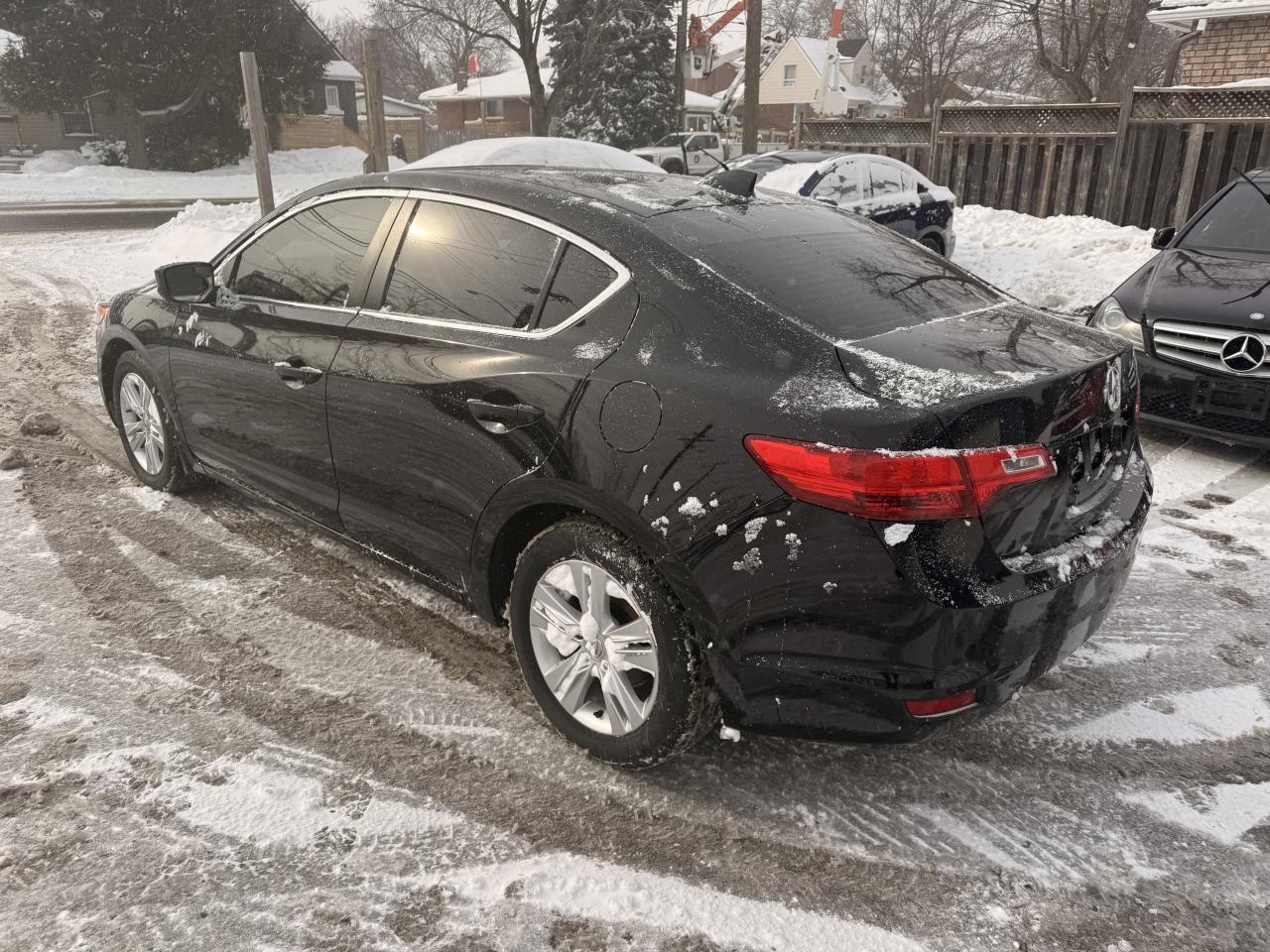 2013 Acura ILX 4dr Sdn Photo