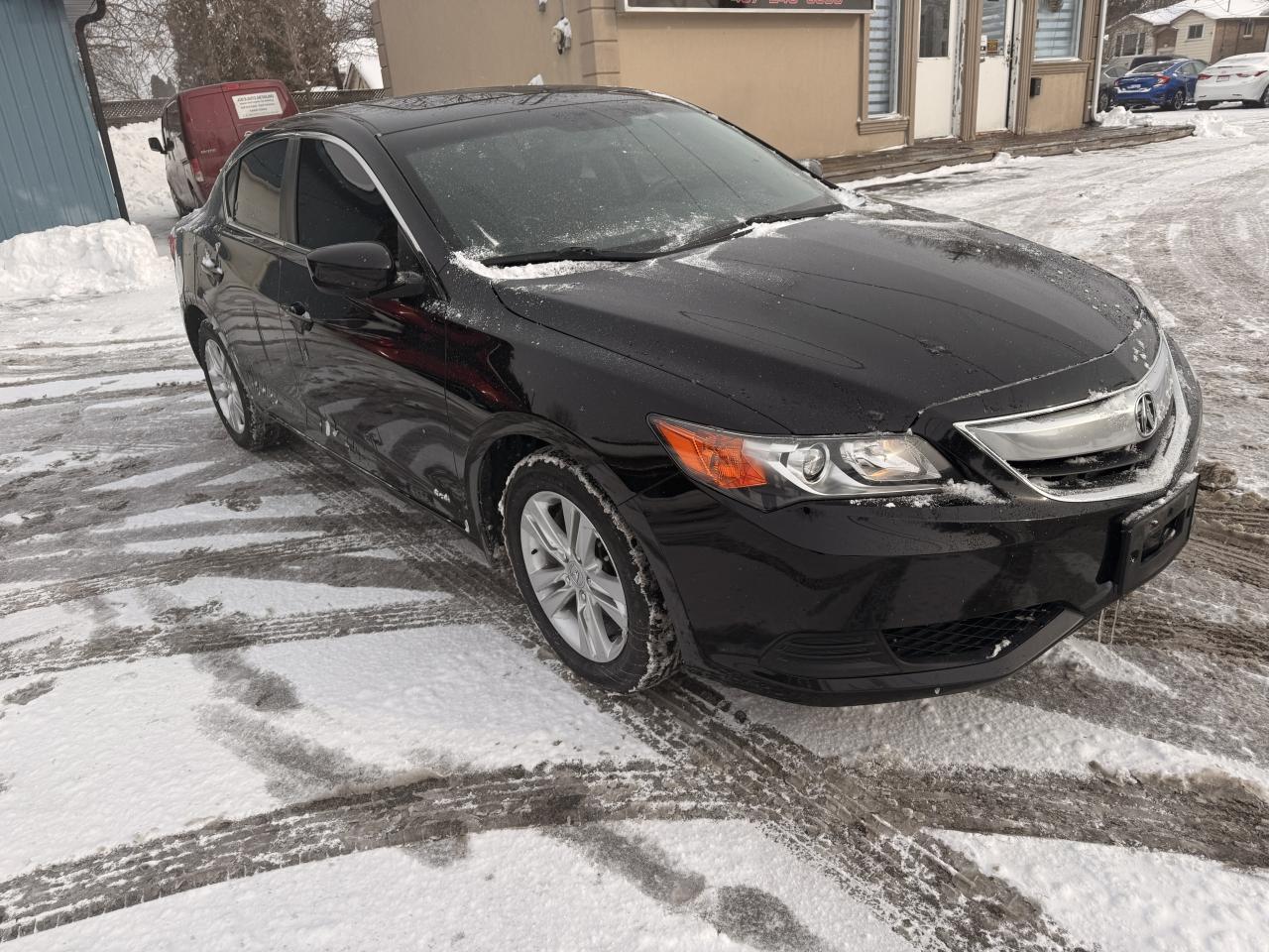 2013 Acura ILX 4dr Sdn Photo