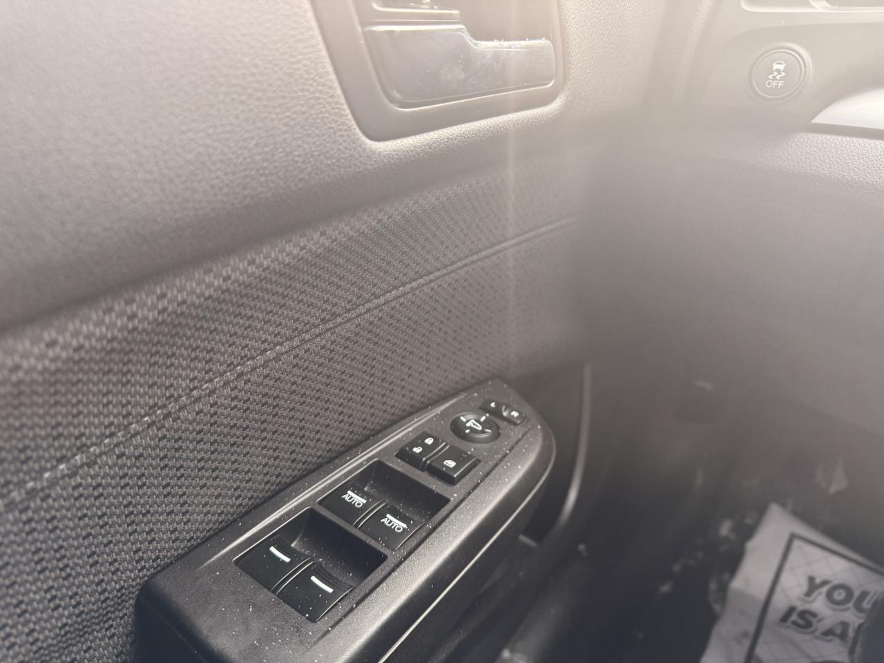 2013 Acura ILX 4dr Sdn Photo