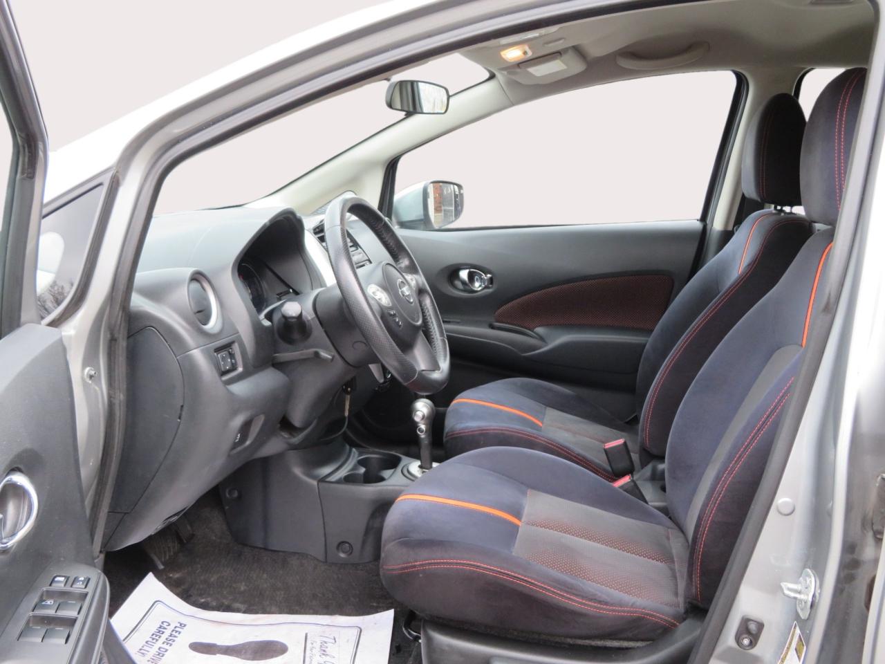 2015 Nissan Versa Note SR 1.6  AUTOMATIC Photo