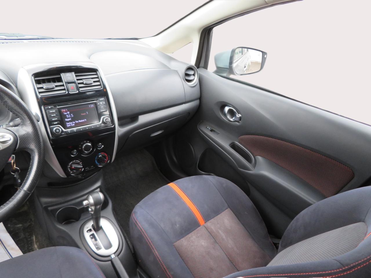 2015 Nissan Versa Note SR 1.6  AUTOMATIC Photo