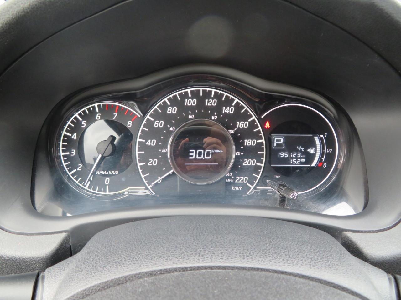 2015 Nissan Versa Note SR 1.6  AUTOMATIC Photo