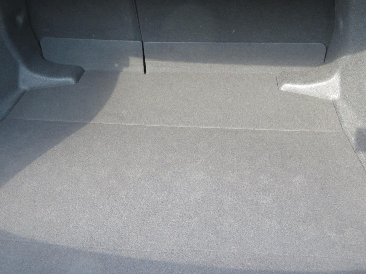 2021 Toyota Corolla LE Photo