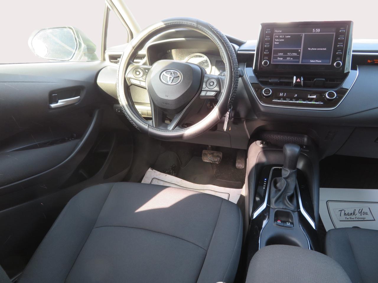 2021 Toyota Corolla LE Photo