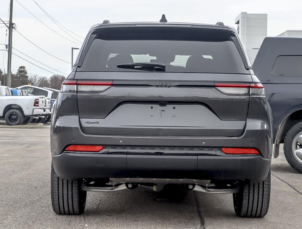 2024 Jeep Grand Cherokee ALTITUDE 4X4 Photo3
