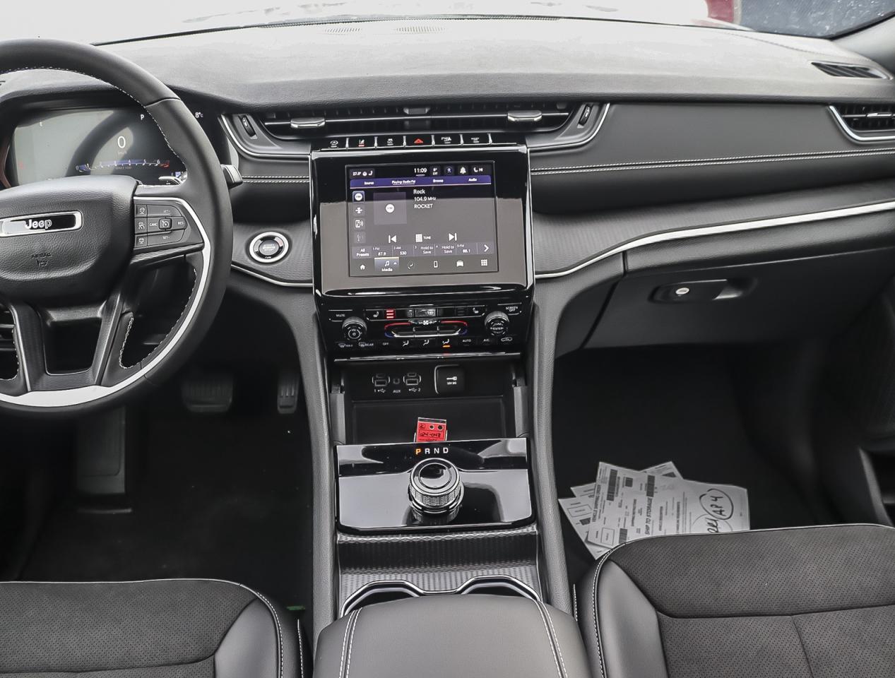 2024 Jeep Grand Cherokee ALTITUDE 4X4 Photo