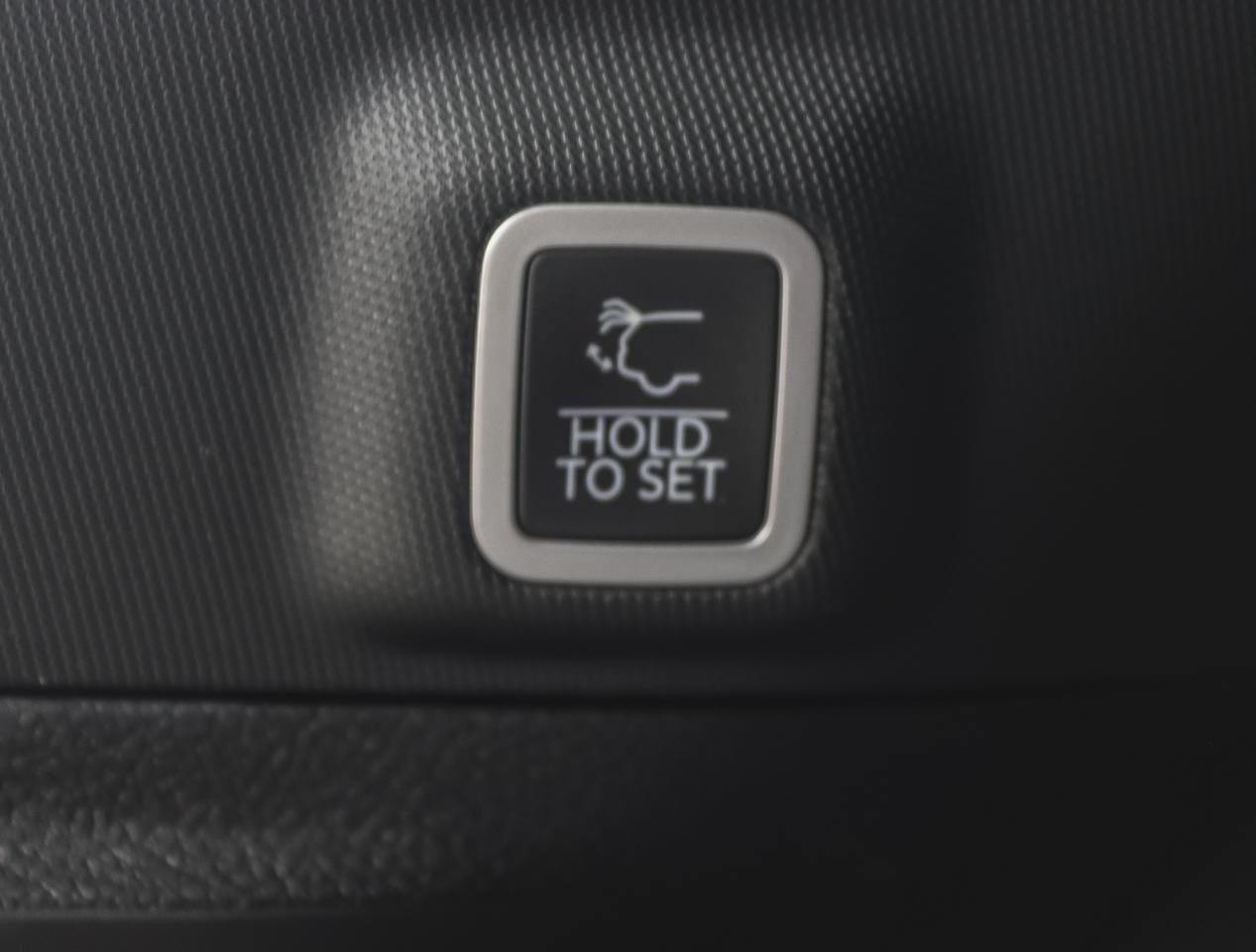 2024 Jeep Grand Cherokee ALTITUDE 4X4 Photo