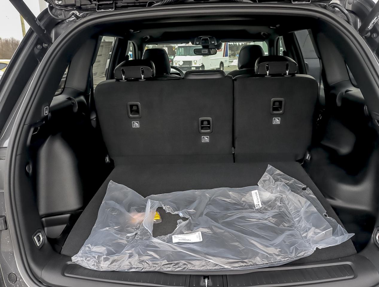 2024 Jeep Grand Cherokee ALTITUDE 4X4 Photo