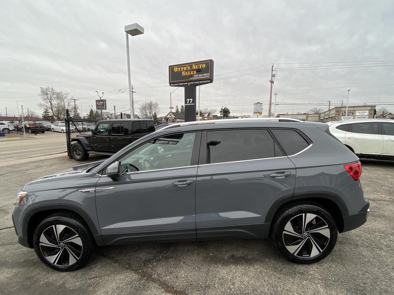 2023 Volkswagen Taos Highline 4MOTION -Ltd Avail- Photo