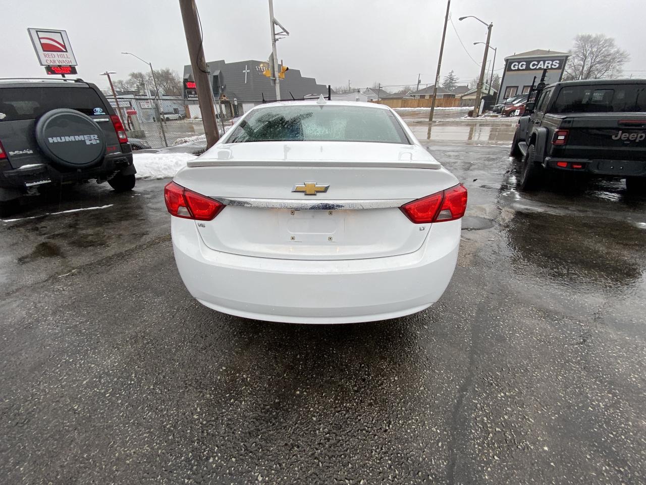 2018 Chevrolet Impala 4dr Sdn LT w-1LT Photo3