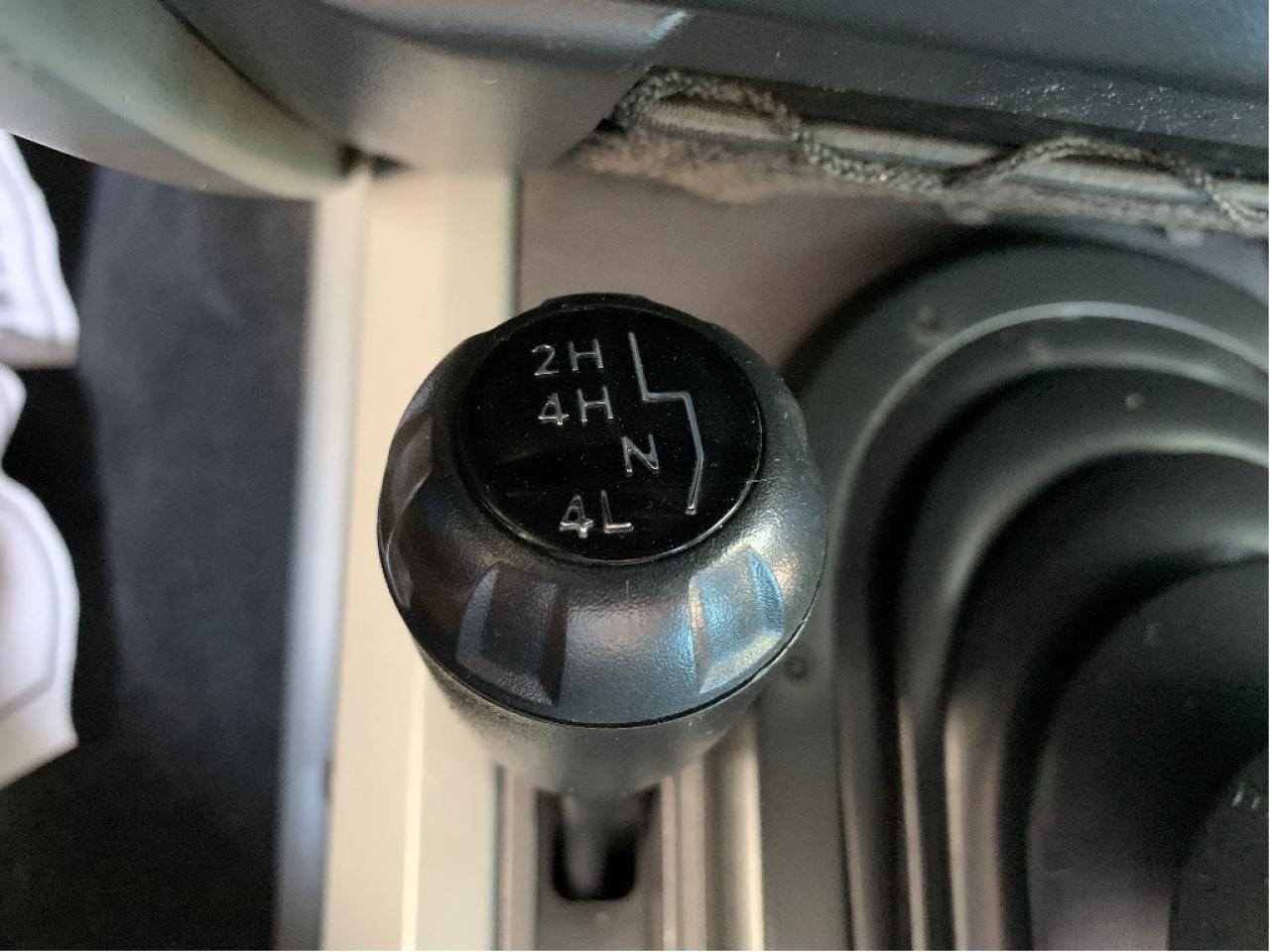 2010 Jeep WRANGLER UNLIMITED 4WD 4dr Islander 6 SPEED TRANS Photo