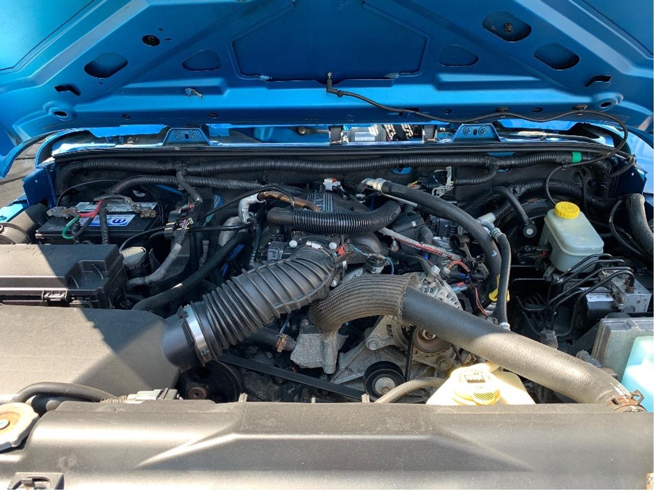 2010 Jeep WRANGLER UNLIMITED 4WD 4dr Islander 6 SPEED TRANS Photo
