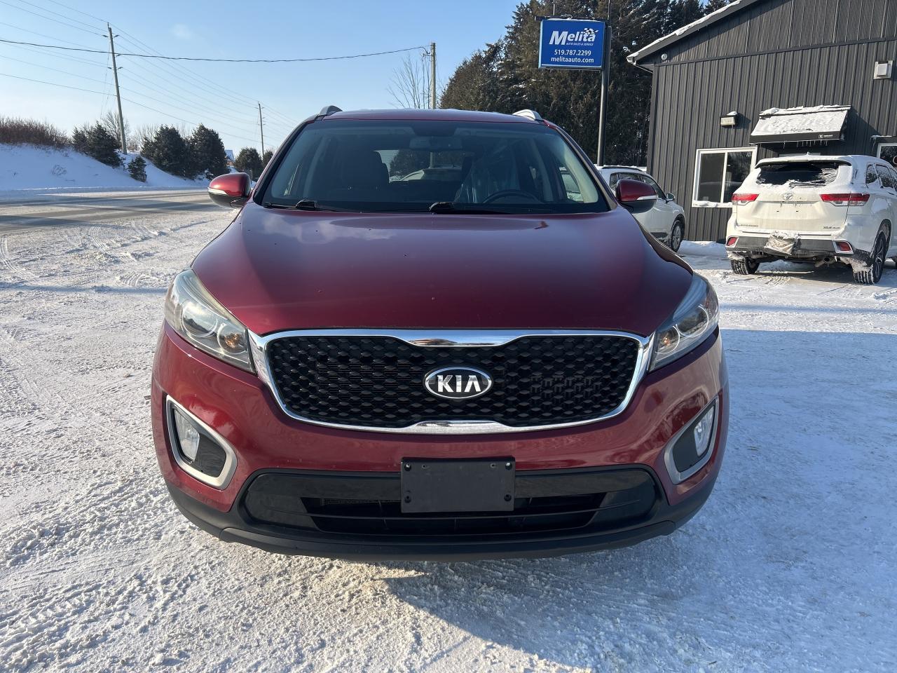 2016 Kia Sorento 2.0L Turbo LX, Back Up Cam, Bluetooth Photo
