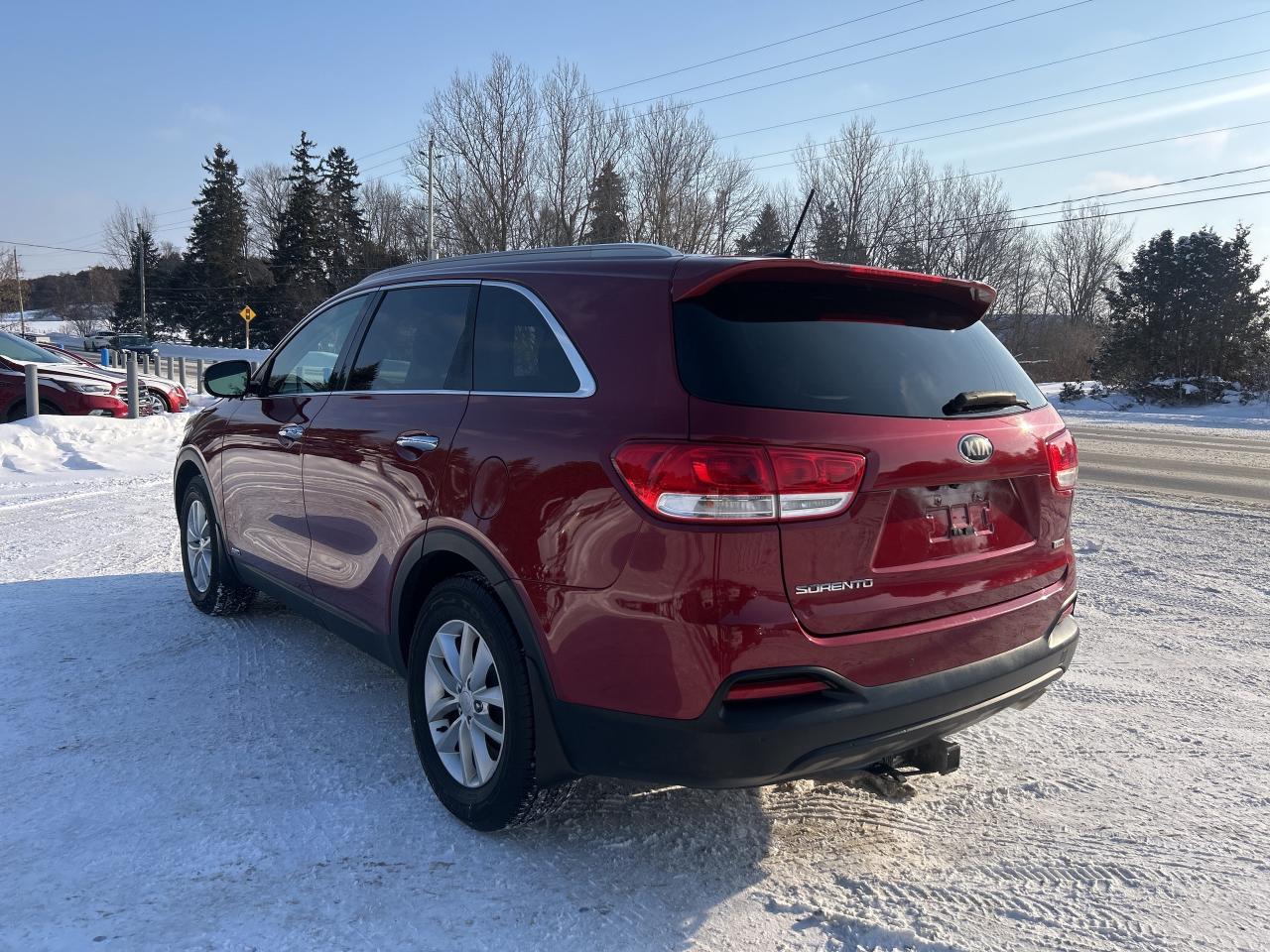 2016 Kia Sorento 2.0L Turbo LX, Back Up Cam, Bluetooth Photo