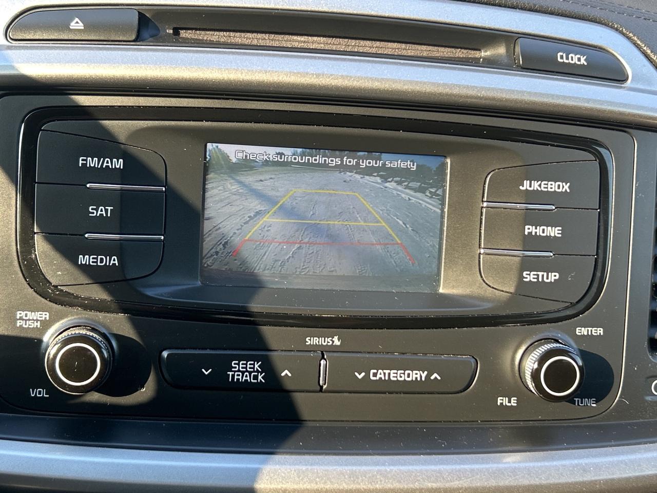 2016 Kia Sorento 2.0L Turbo LX, Back Up Cam, Bluetooth Photo