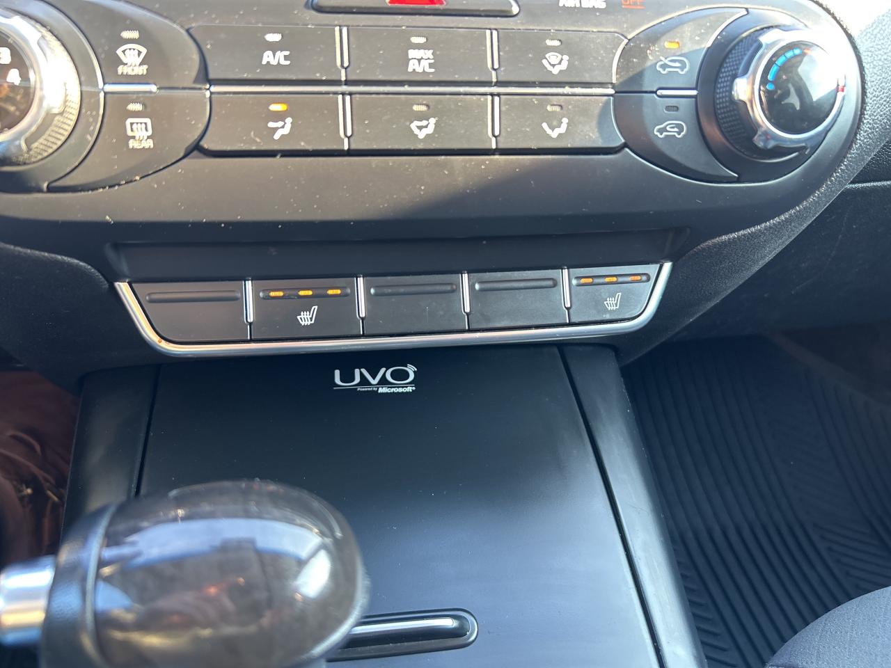 2016 Kia Sorento 2.0L Turbo LX, Back Up Cam, Bluetooth Photo