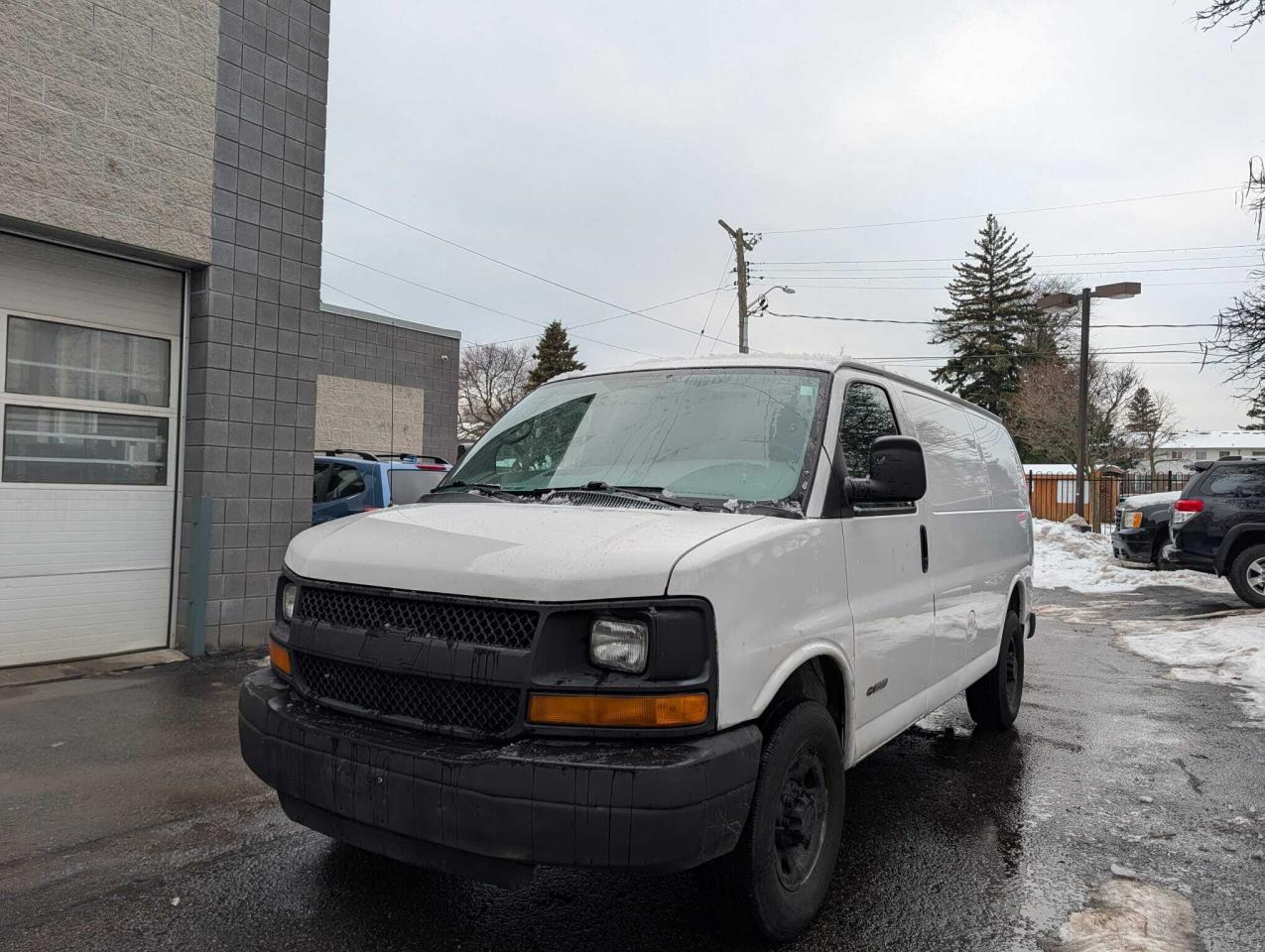 2006 Chevrolet Express 3500 135  WB RWD Photo