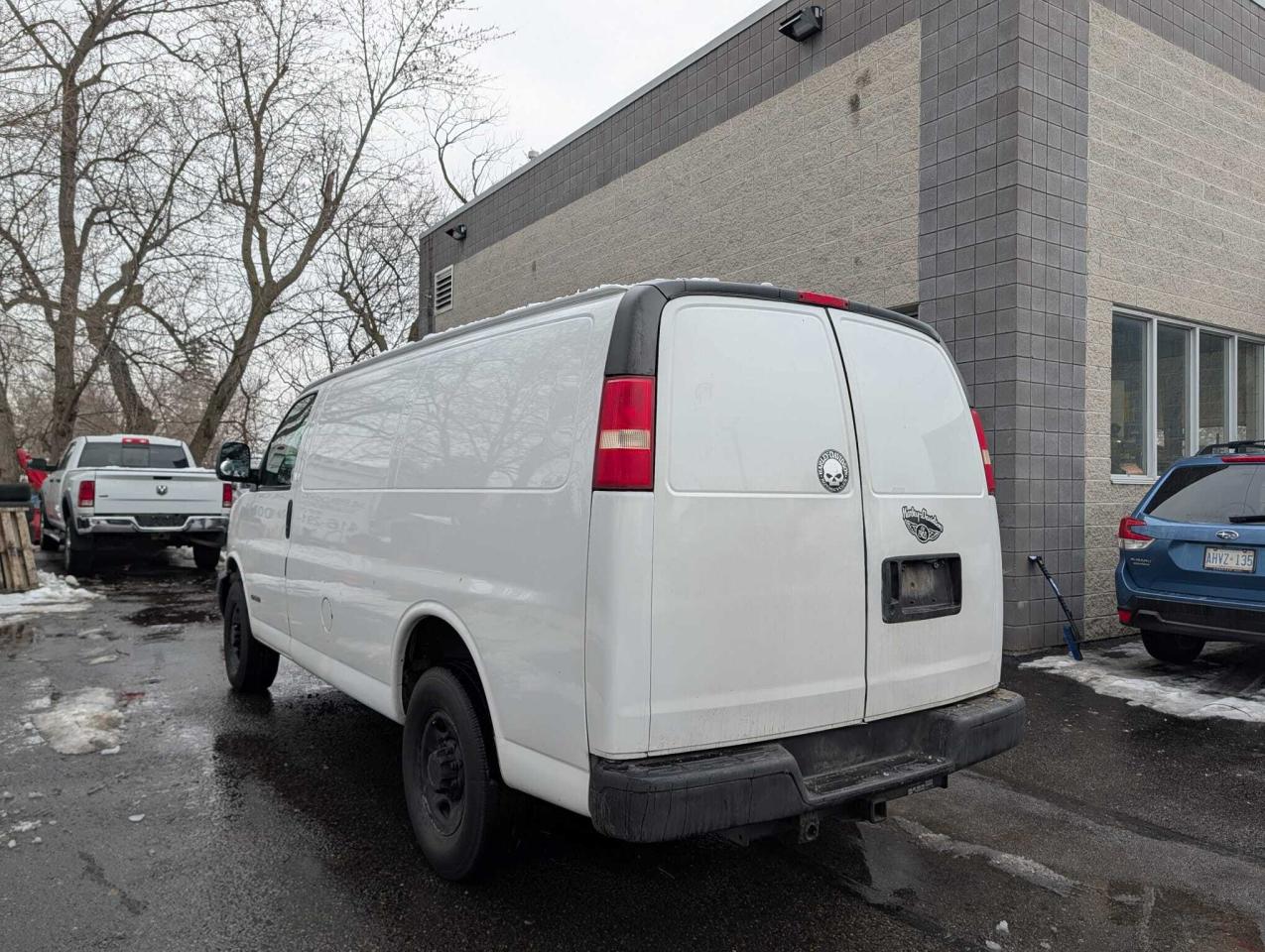 2006 Chevrolet Express 3500 135  WB RWD Photo