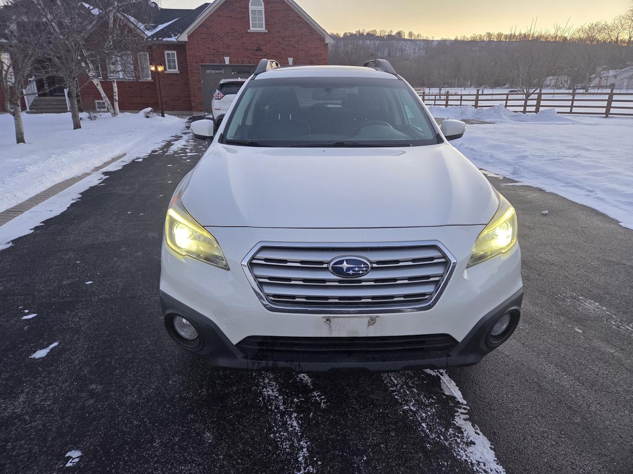 2015 Subaru Outback 5dr Wgn CVT 2.5i w/Limited Photo