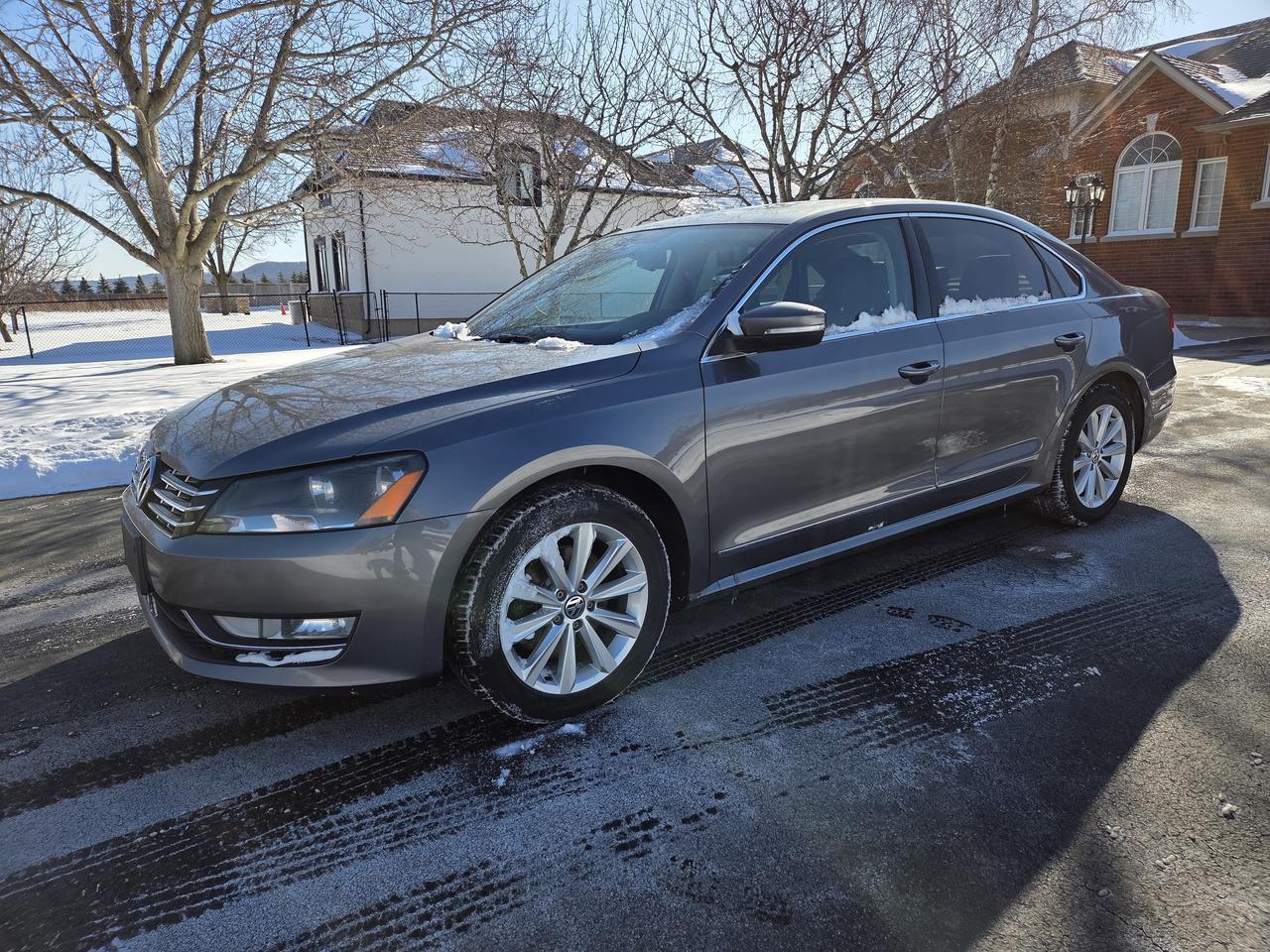 2014 Volkswagen Passat 4dr Sdn 2.0 TDI Highline, Auto ,Drives Great. Photo