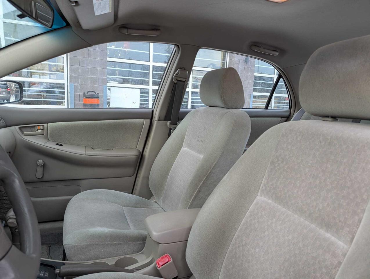 2004 Toyota Corolla 4DR SDN CE AUTO Photo