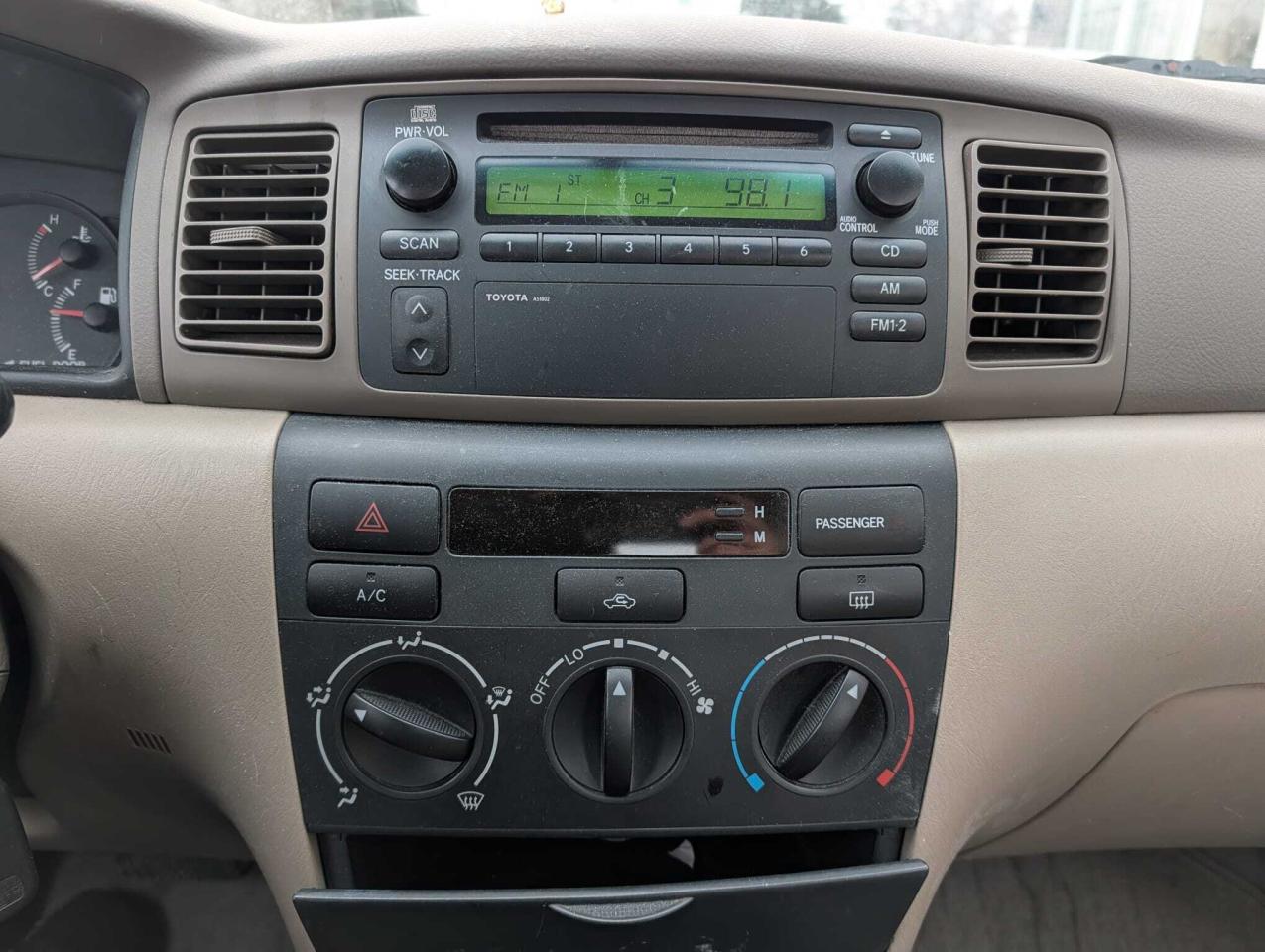 2004 Toyota Corolla 4DR SDN CE AUTO Photo