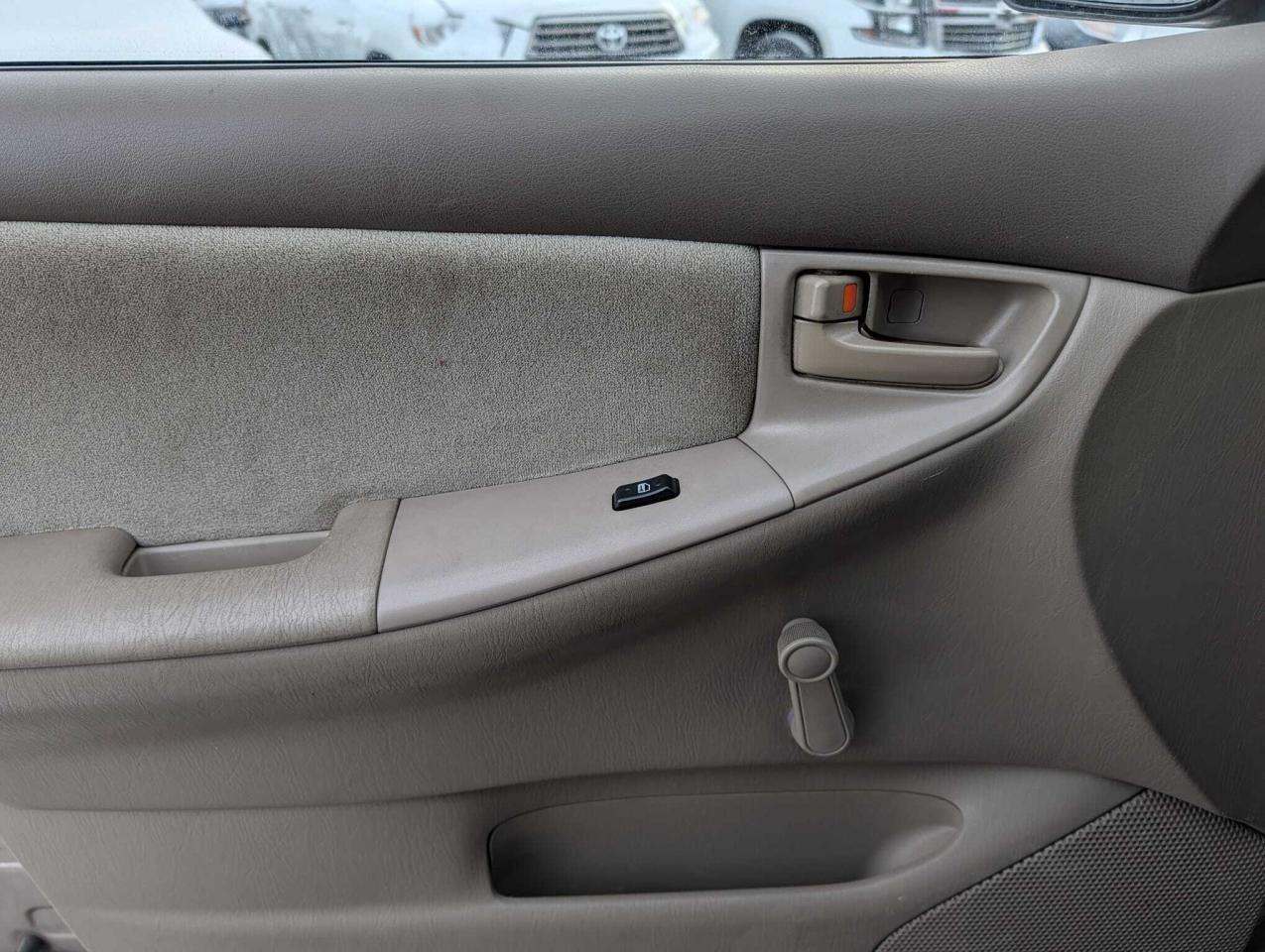 2004 Toyota Corolla 4DR SDN CE AUTO Photo