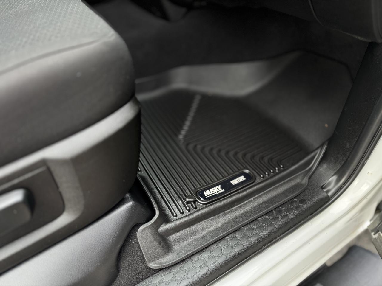 2019 RAM 1500 Classic Express 4x4 Quad Cab 6'4  Box Photo