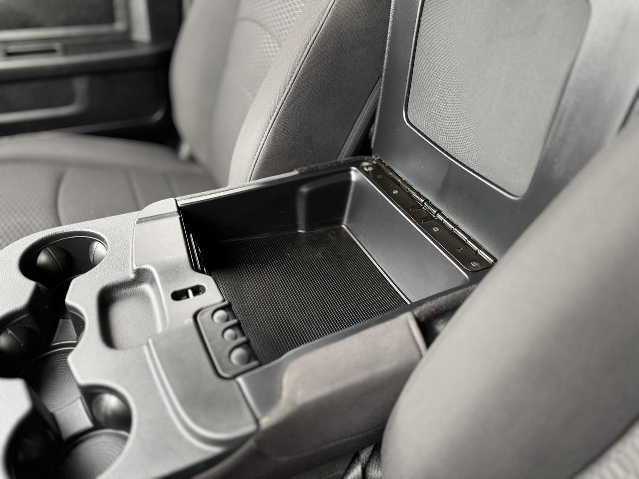 2019 RAM 1500 Classic Express 4x4 Quad Cab 6'4  Box Photo