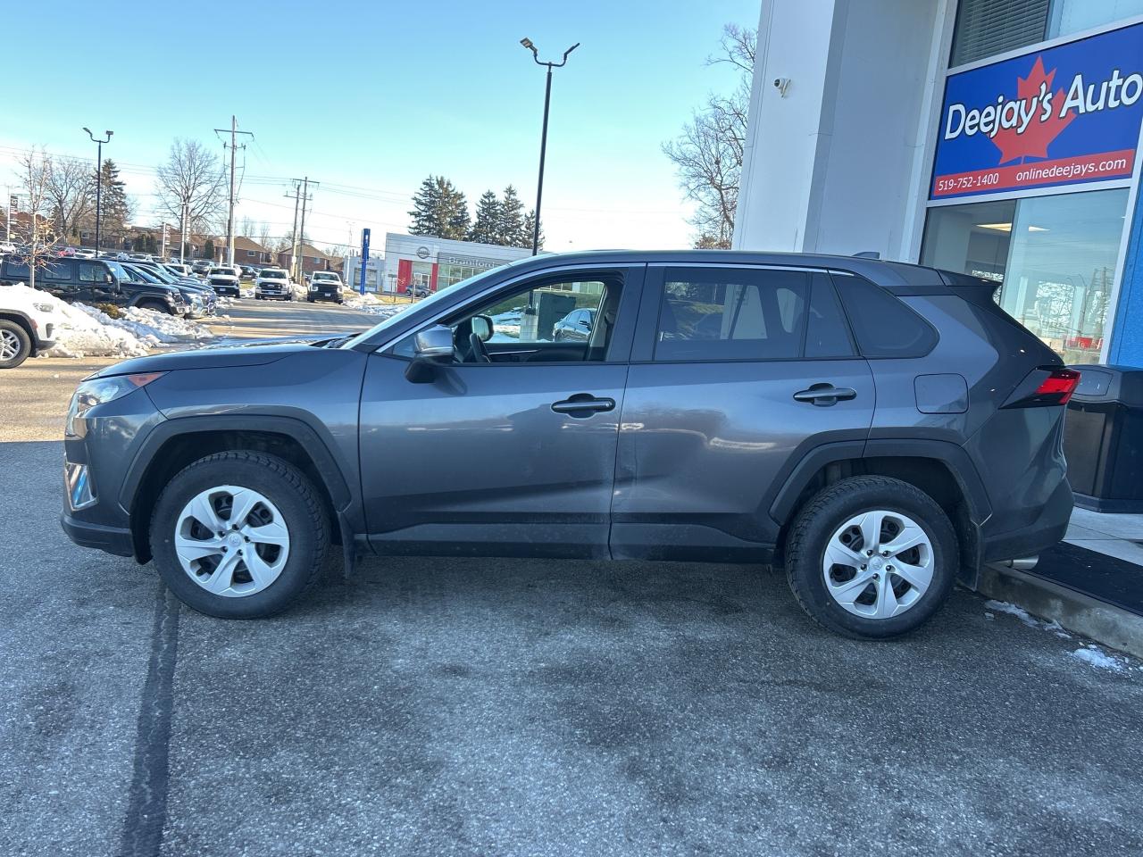 2024 Toyota RAV4 LE Photo