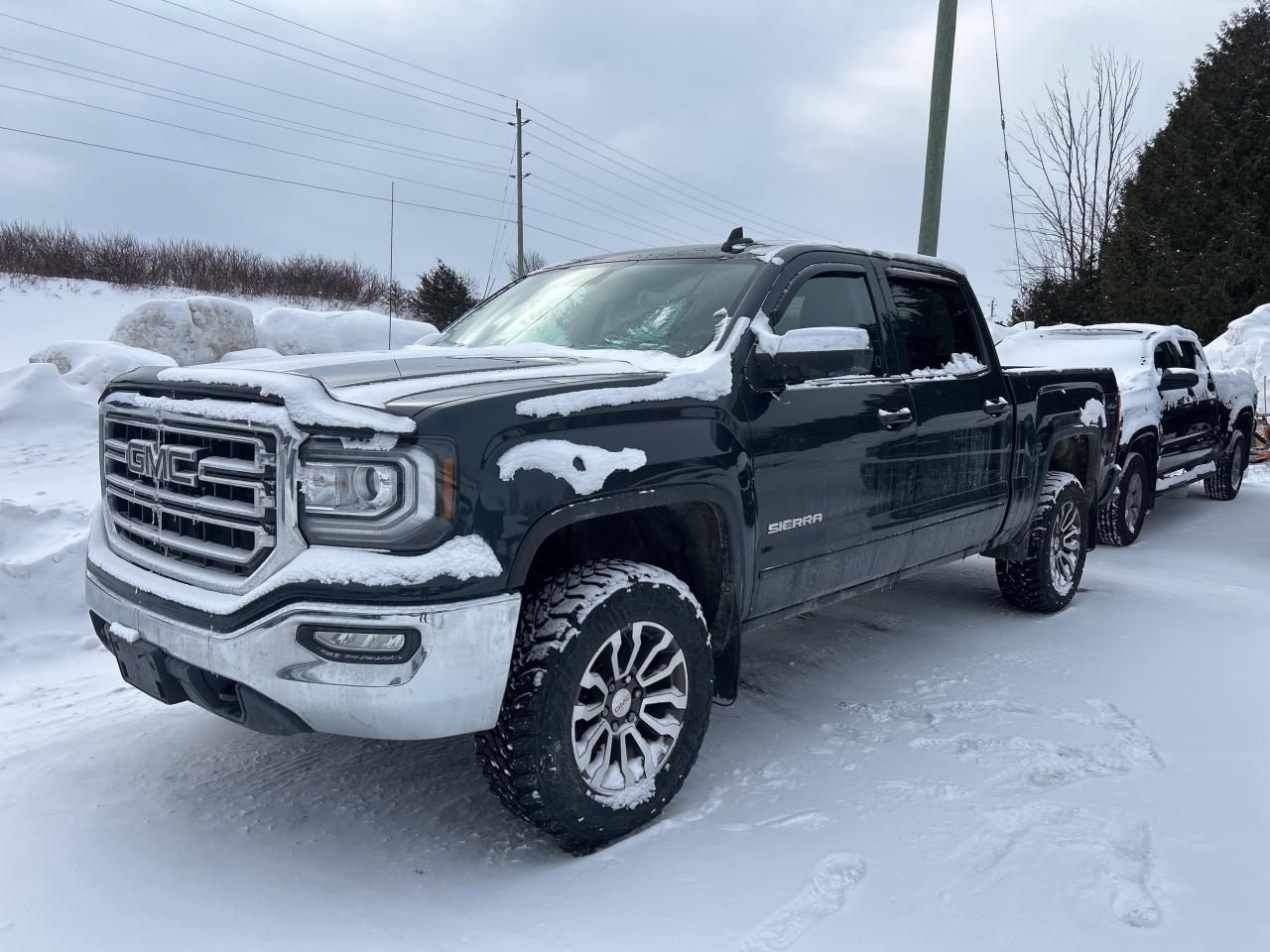 2017 GMC Sierra 1500 SLE, Tow Package, Bluetooth, Back Up Cam Photo