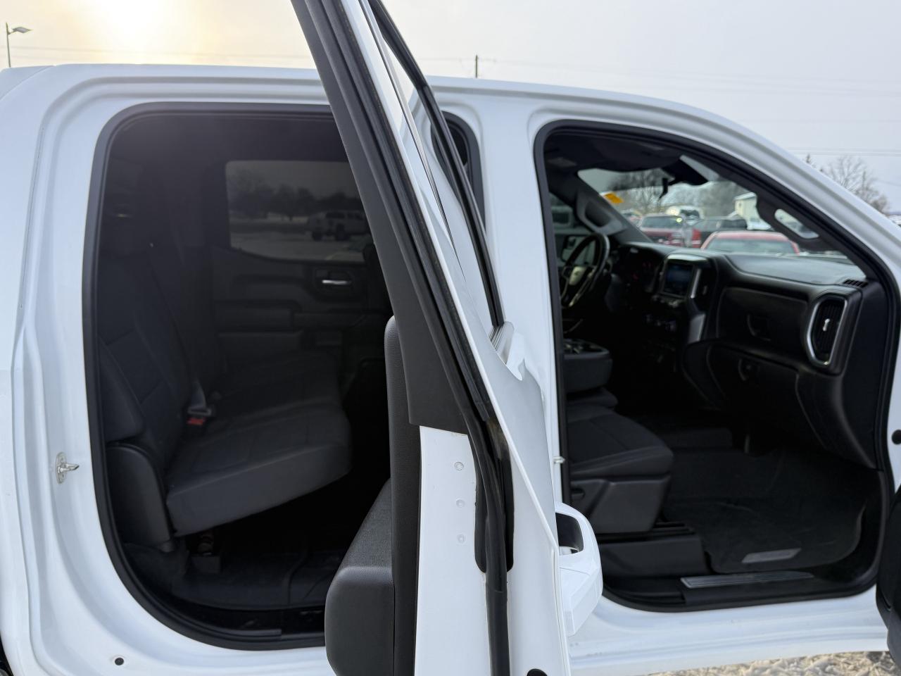 2020 Chevrolet Silverado 1500 LT SILVERADO 4X4 Photo