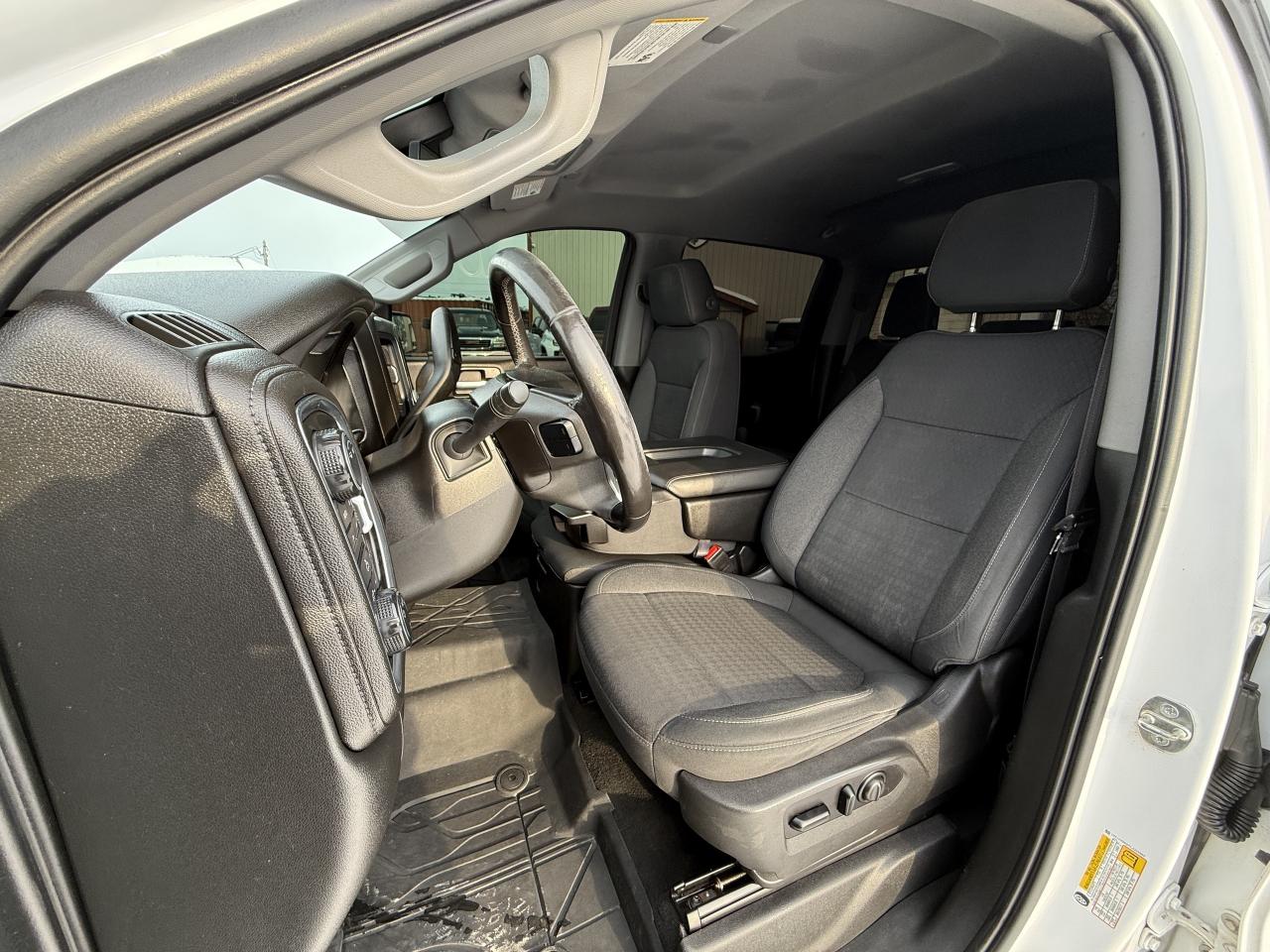 2020 Chevrolet Silverado 1500 LT SILVERADO 4X4 Photo