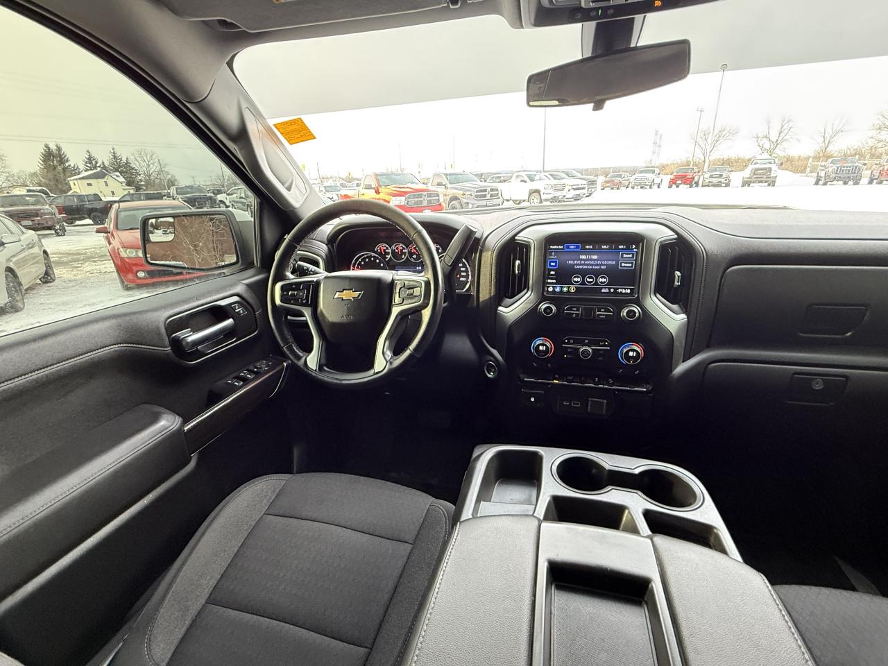 2020 Chevrolet Silverado 1500 LT SILVERADO 4X4 Photo
