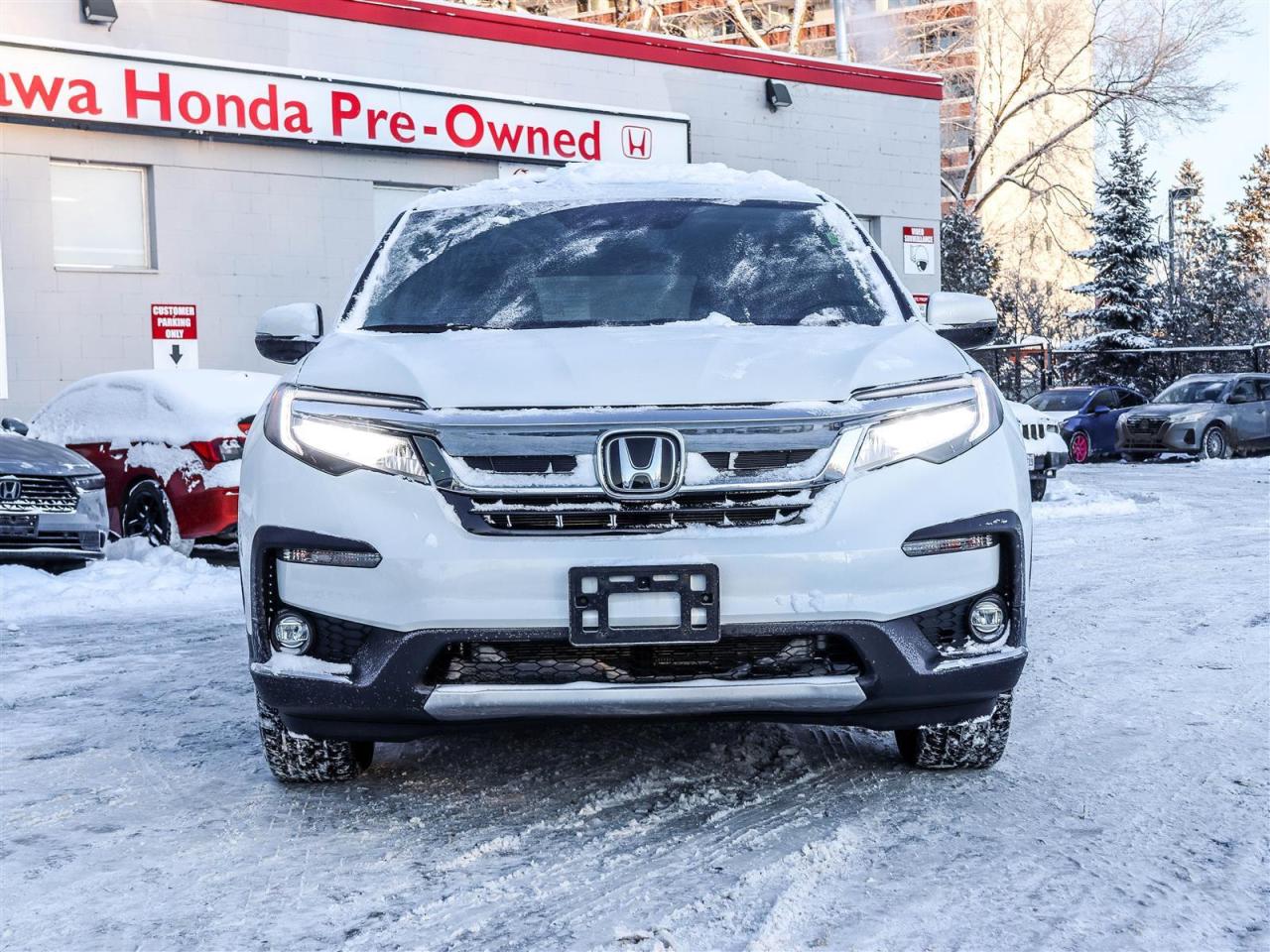 2022 Honda Pilot Touring 8-PASS NAVI LEATHER Photo