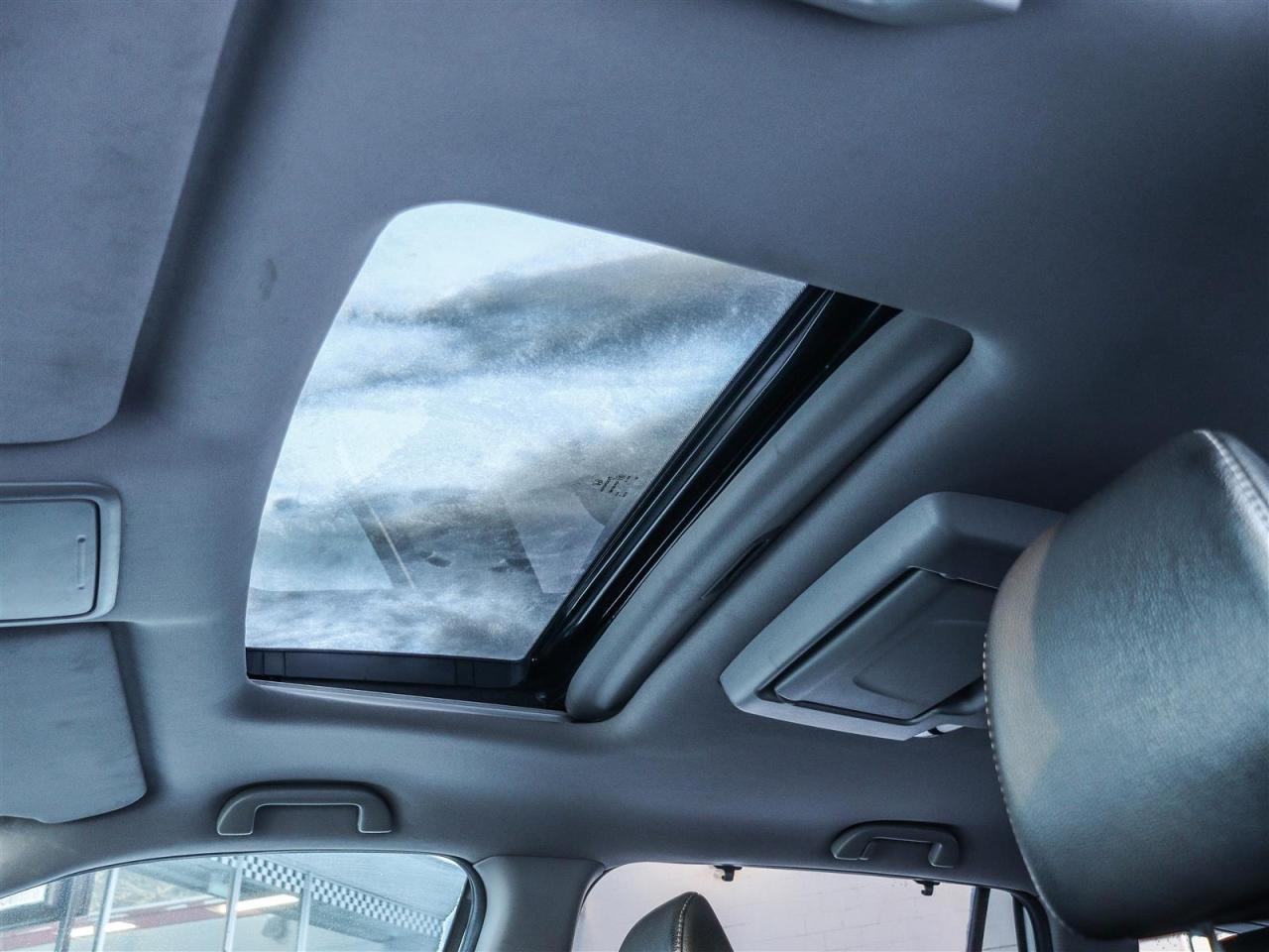 2022 Honda Pilot Touring 8-PASS NAVI LEATHER Photo