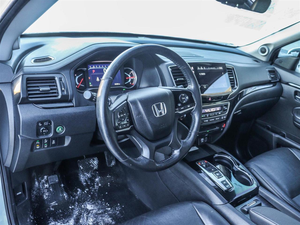 2022 Honda Pilot Touring 8-PASS NAVI LEATHER Photo