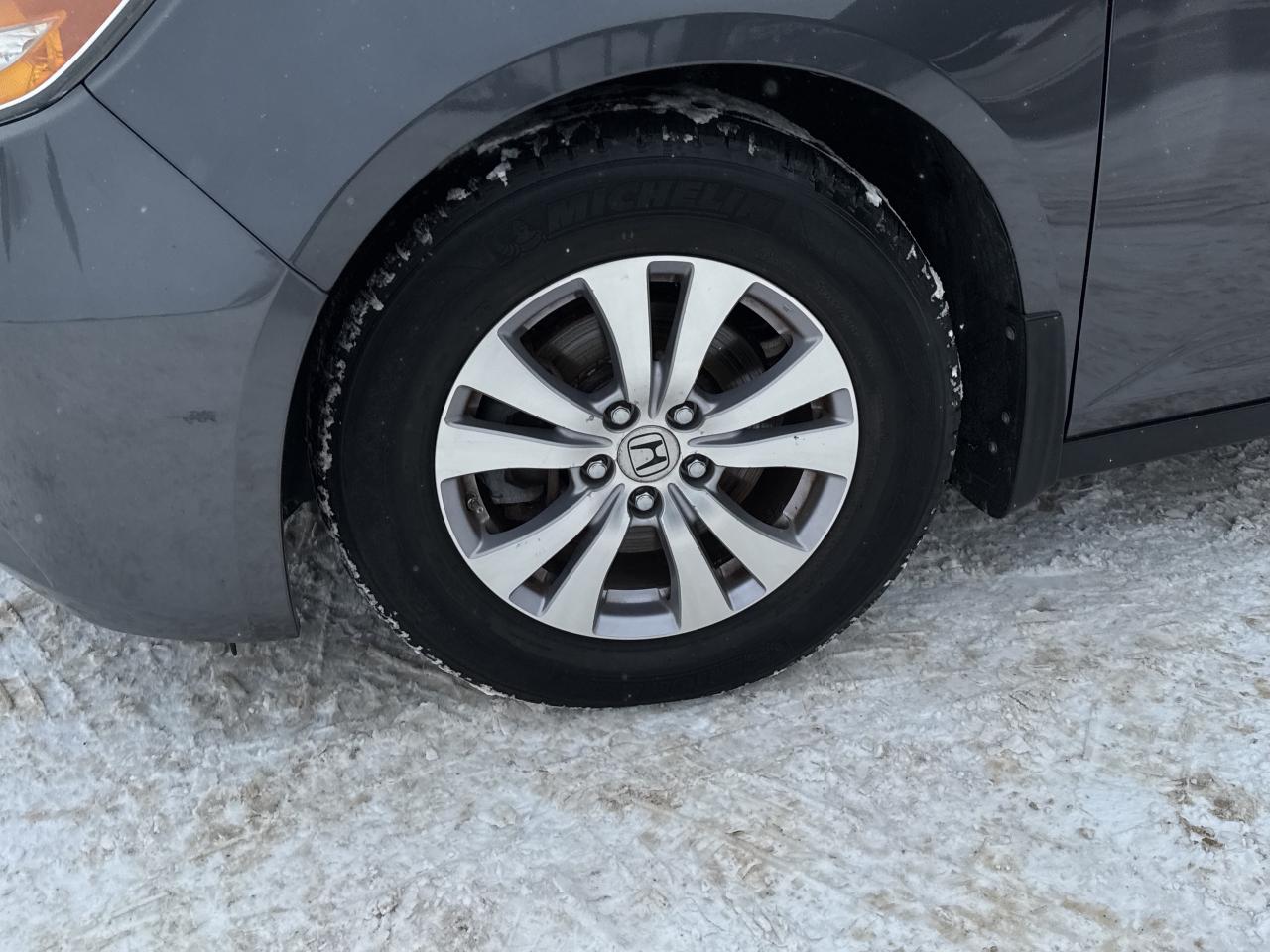 2017 Honda Odyssey EX Photo