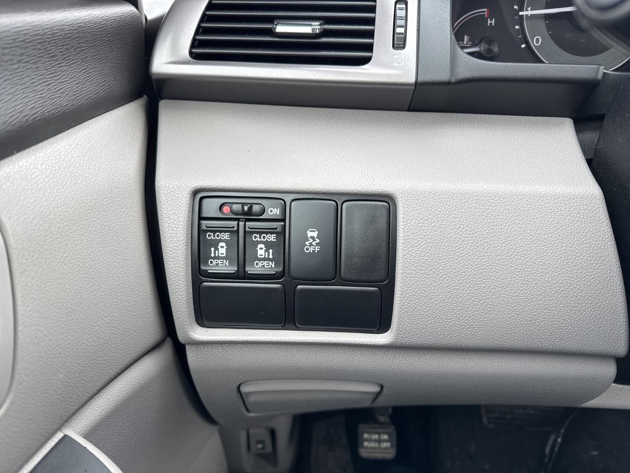 2017 Honda Odyssey EX Photo