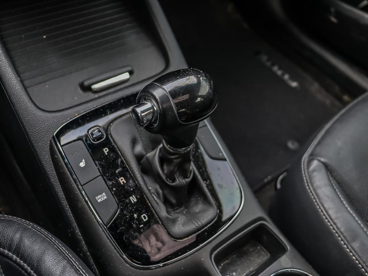 2017 Kia Forte AUTO HATCHBACK CLEAN CARFAX Photo