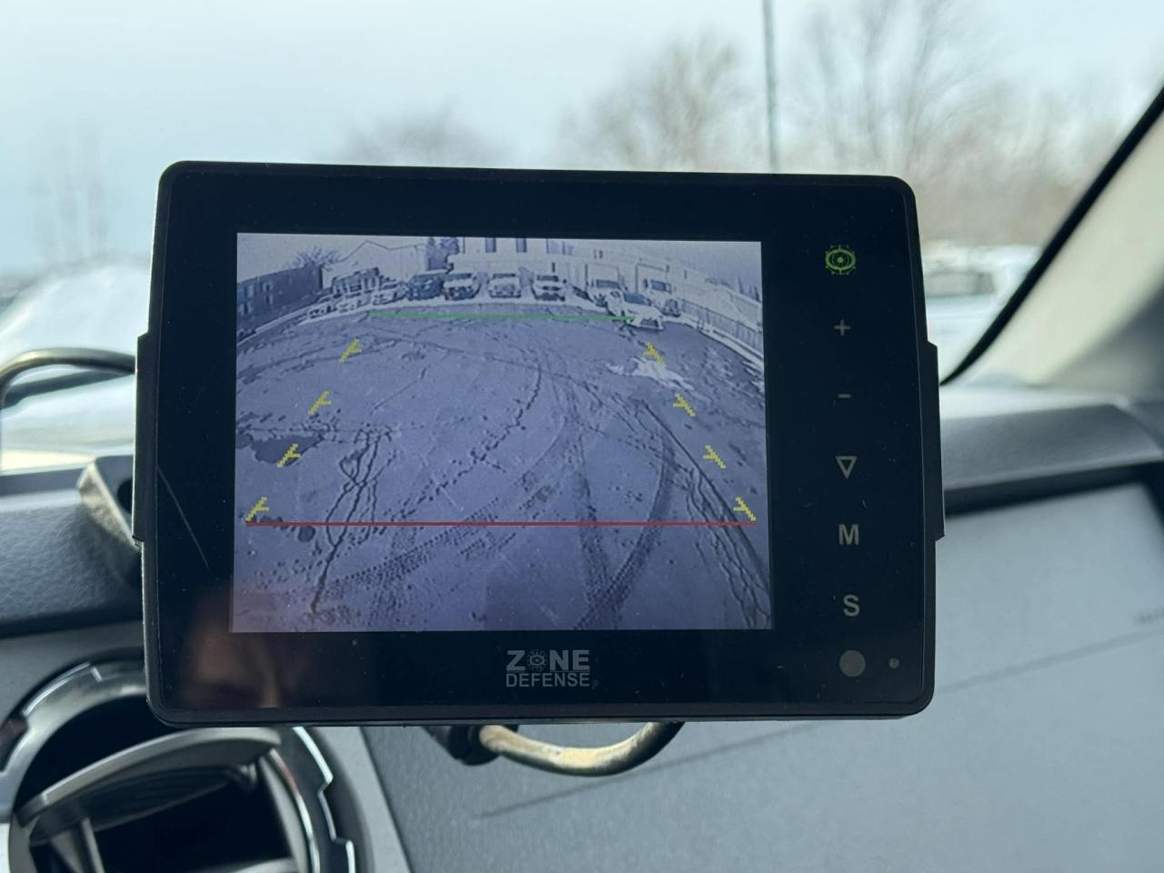 2016 Ford F-350 2WD SuperCab 162  WB 60  CA XLT Photo