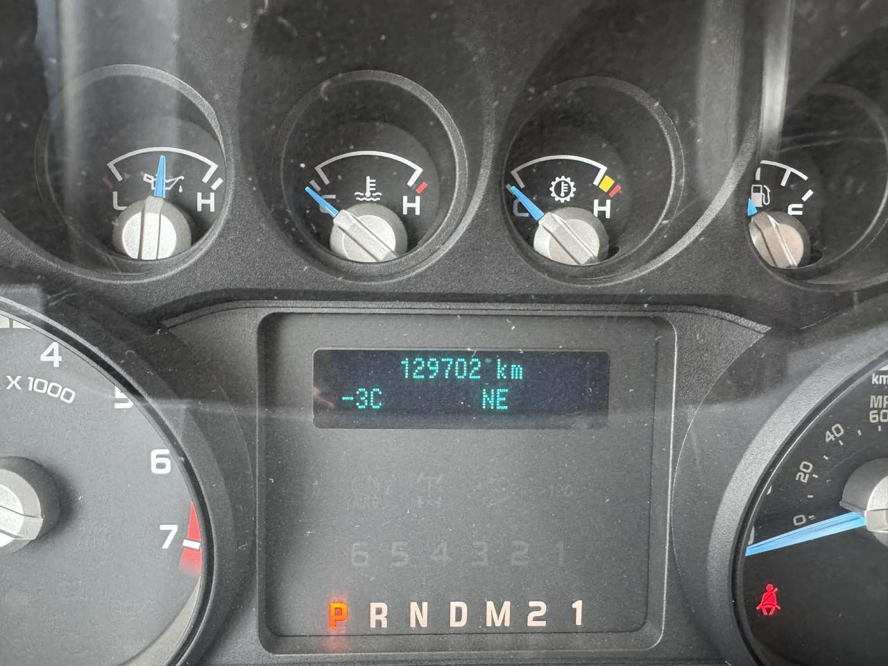 2016 Ford F-350 2WD SuperCab 162  WB 60  CA XLT Photo