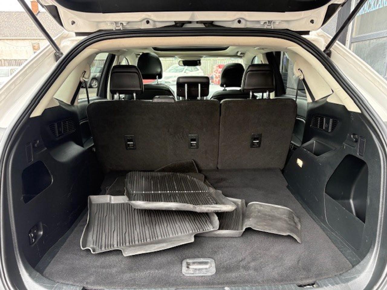 2018 Ford Edge SEL FWD, LEATHER, NAVIGATION, REAR CAMERA!! Photo